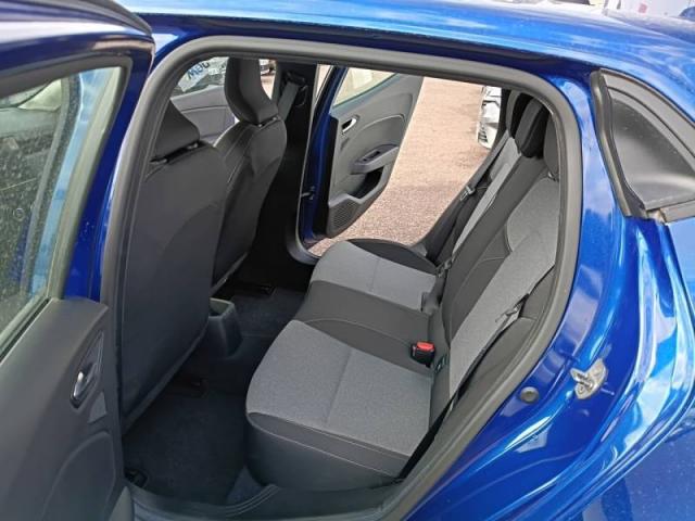 Renault Clio image 9