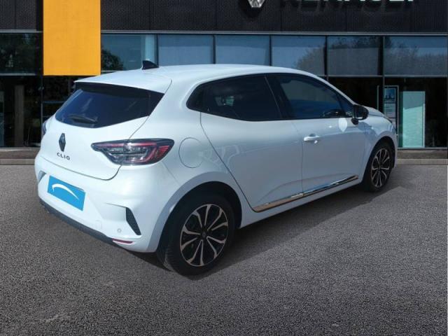 Renault Clio image 9