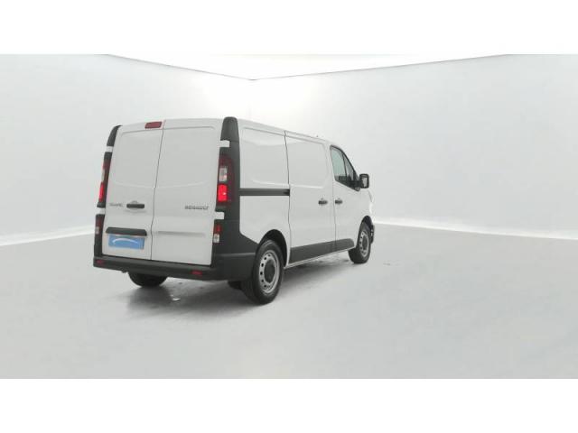 Renault Trafic image 1