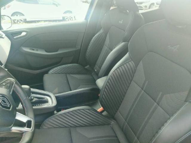 Renault Clio image 9