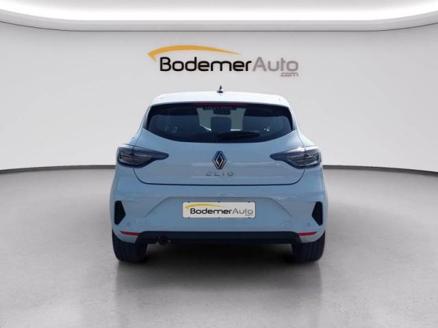 Renault Clio image 8