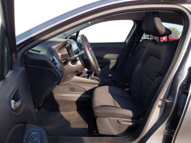 Renault Clio image 9