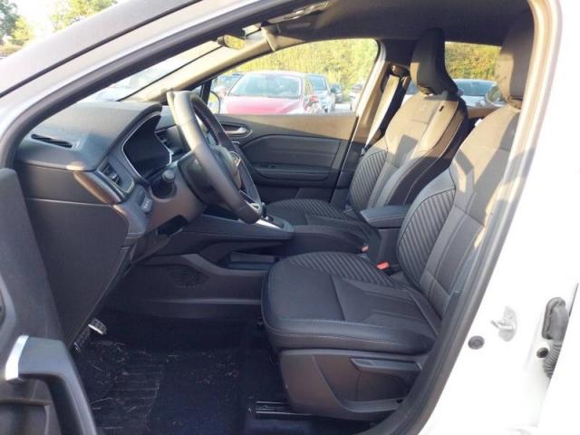 Renault Captur image 2