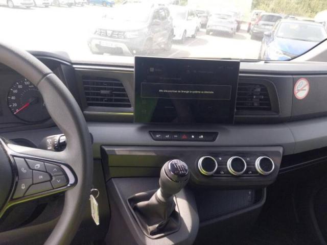 Renault Master image 3