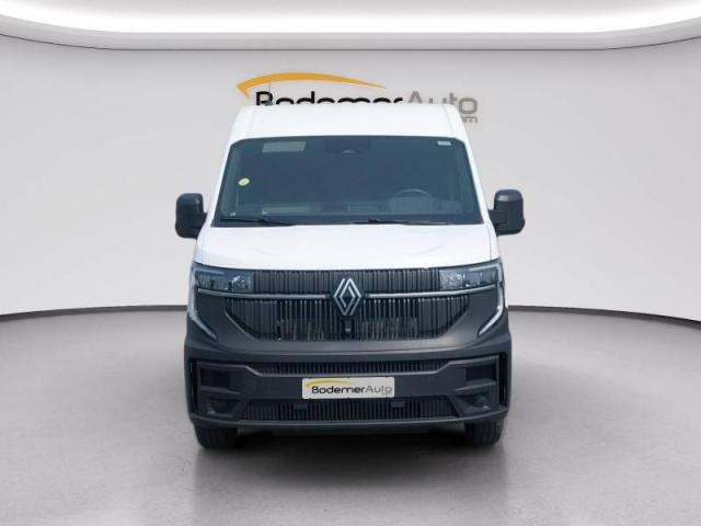 Renault Master image 1