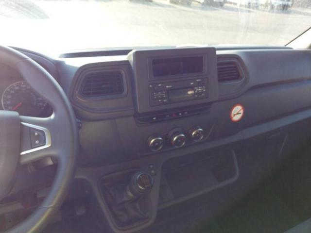 Renault Master image 3