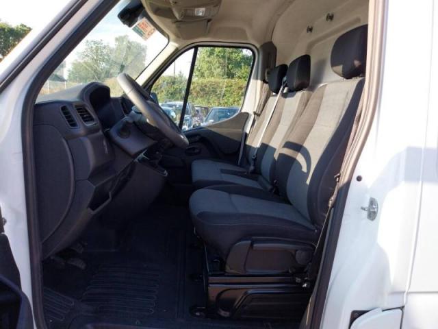 Renault Master image 9