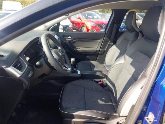 Renault Captur image 9