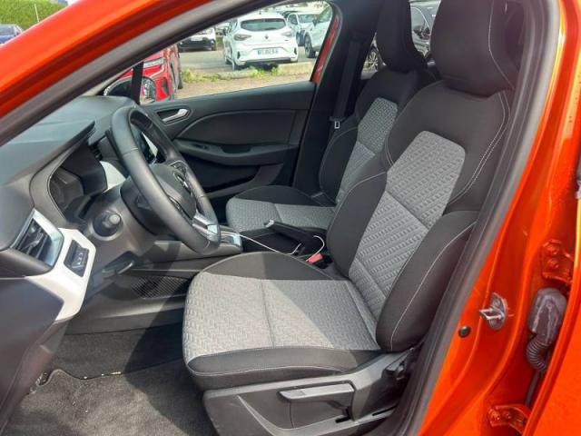 Renault Clio image 8