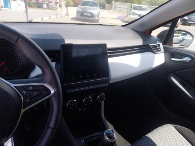 Renault Clio image 2