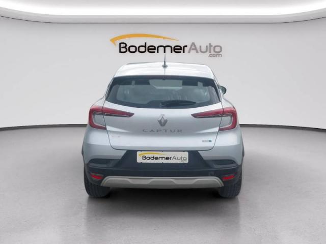 Renault Captur image 1