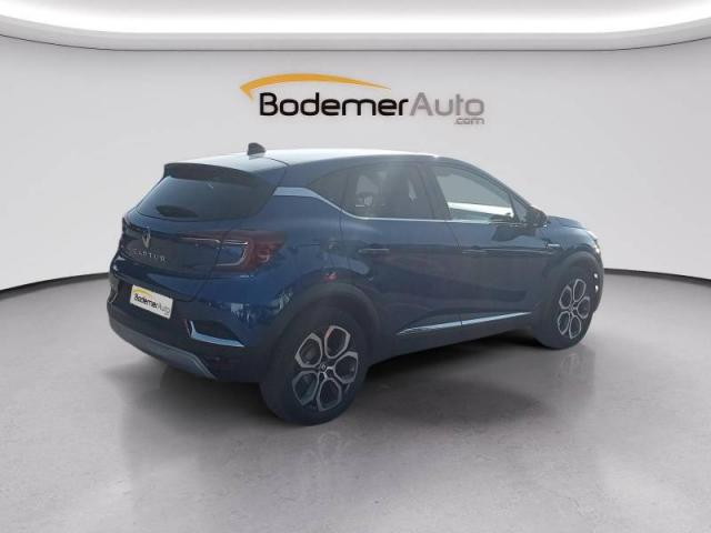 Renault Captur image 2