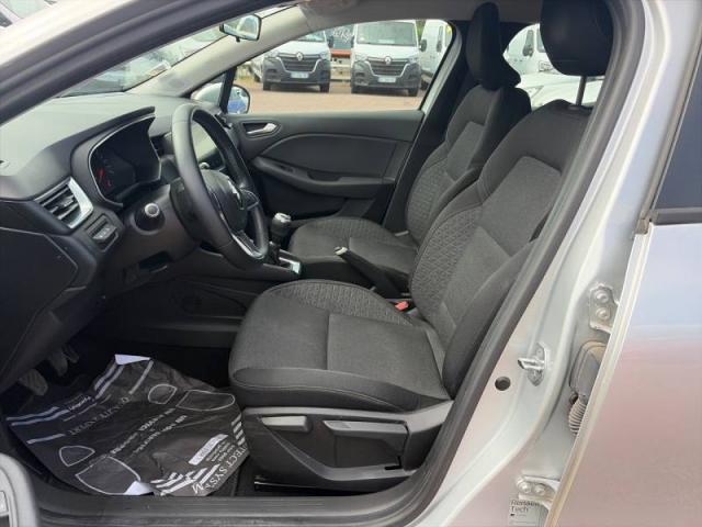 Renault Clio image 6