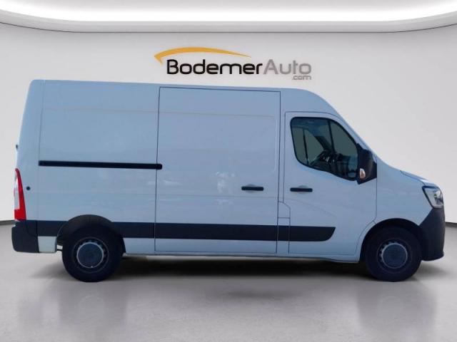Renault Master image 2