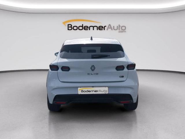 Renault Clio image 2