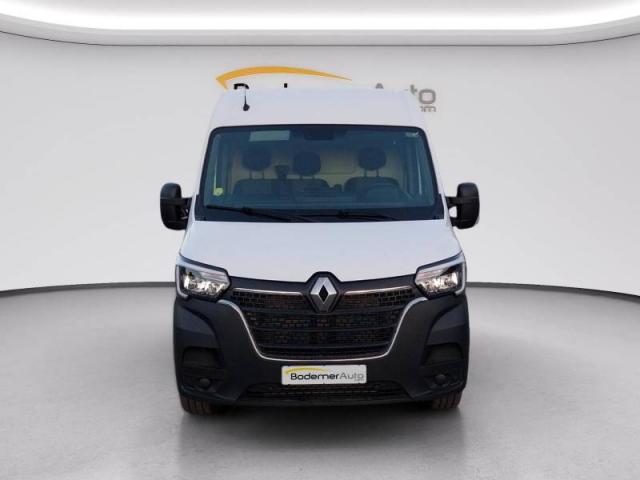 Renault Master image 1