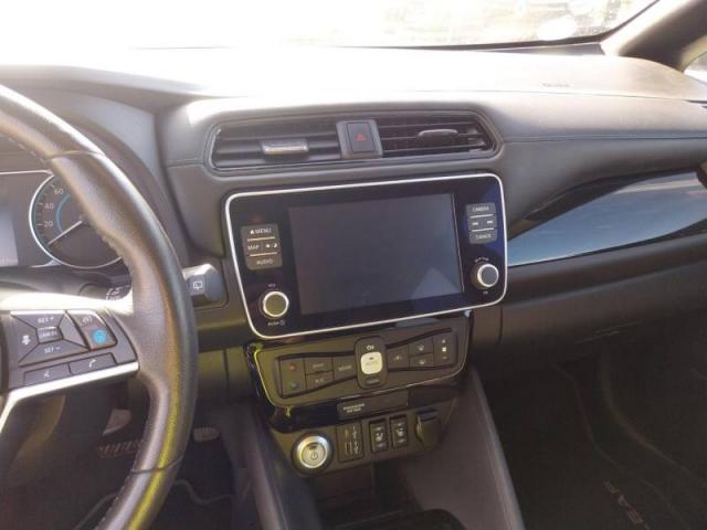 Nissan Leaf image 2