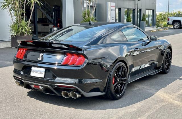 Ford Mustang image 2