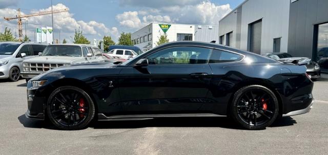 Ford Mustang image 4