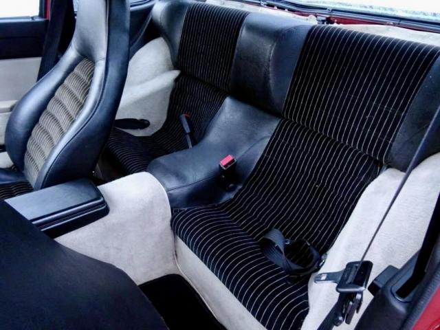 Porsche 924 image 9
