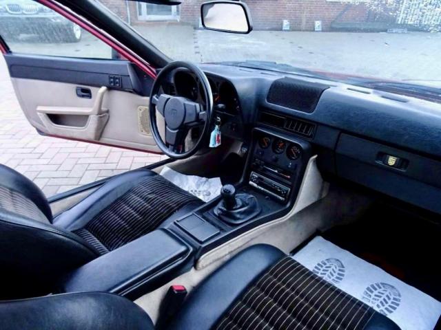 Porsche 924 image 4