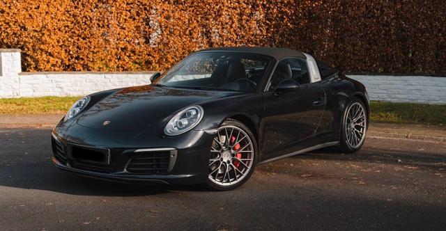 Porsche 911 image 6
