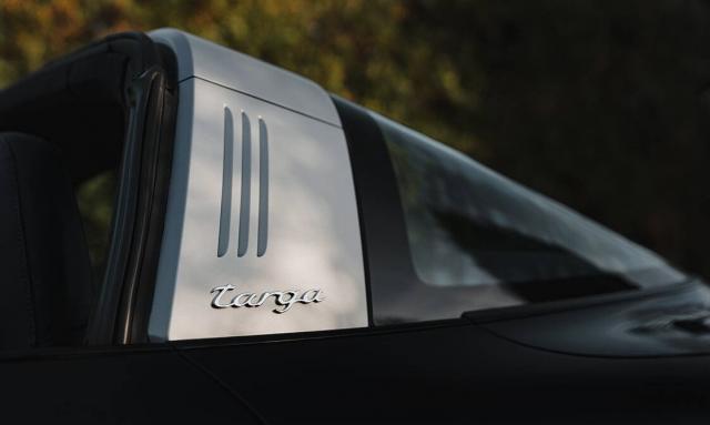 Porsche 911 image 3