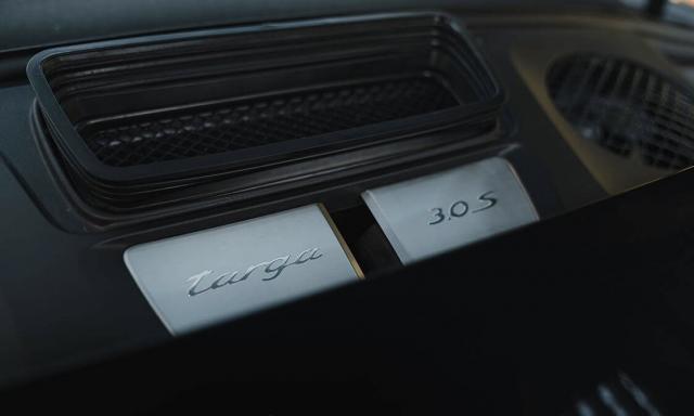 Porsche 911 image 2