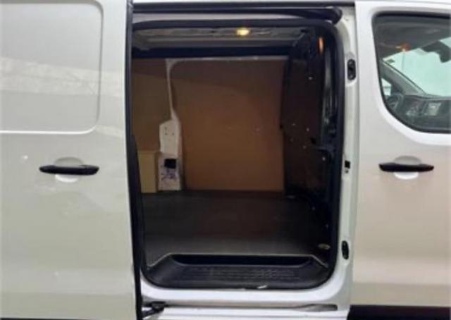 Opel Vivaro image 2