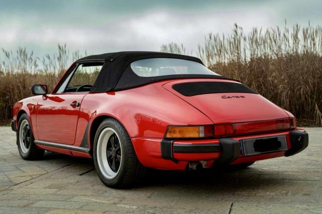 Porsche 911 image 4
