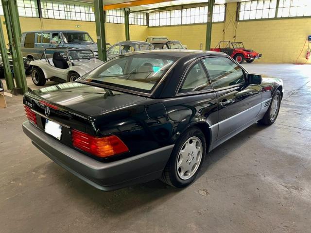 Mercedes Benz 500 image 3