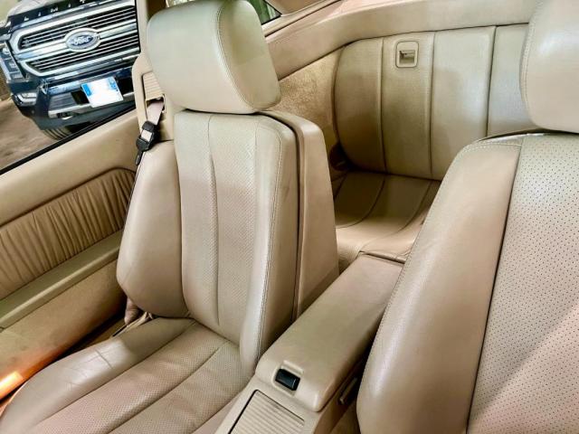 Mercedes Benz 500 image 4