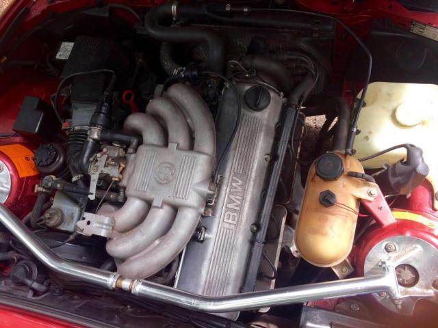 Bmw 325 image 2