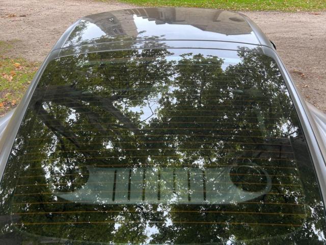 Porsche Cayman image 9
