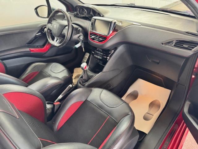 Peugeot 208 image 9