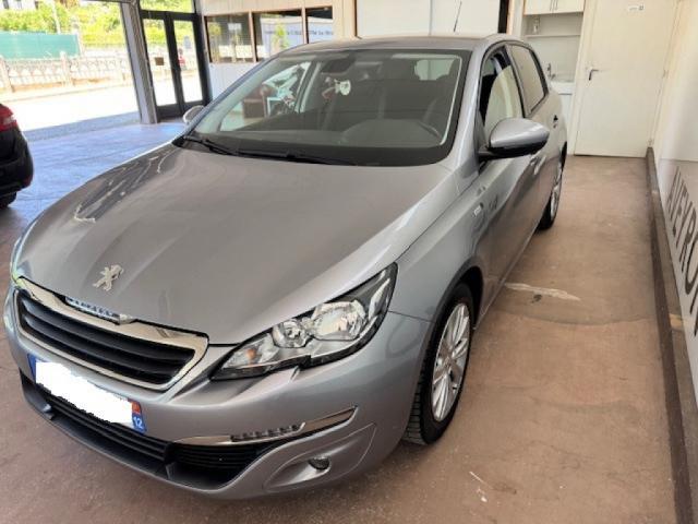 Peugeot 308 image 1