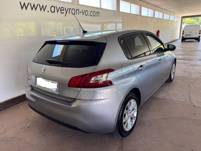 Peugeot 308 image 2