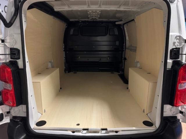 Peugeot Expert image 3