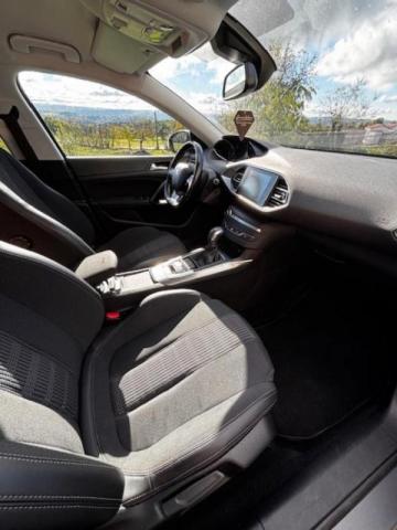Peugeot 308 image 8