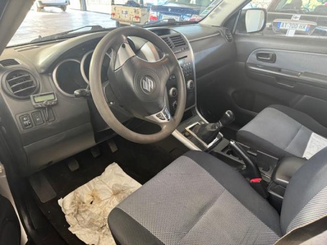 Suzuki Grand Vitara image 3