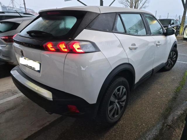 Peugeot 2008 image 2