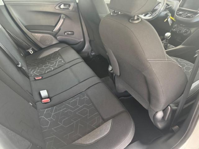 Peugeot 2008 image 5