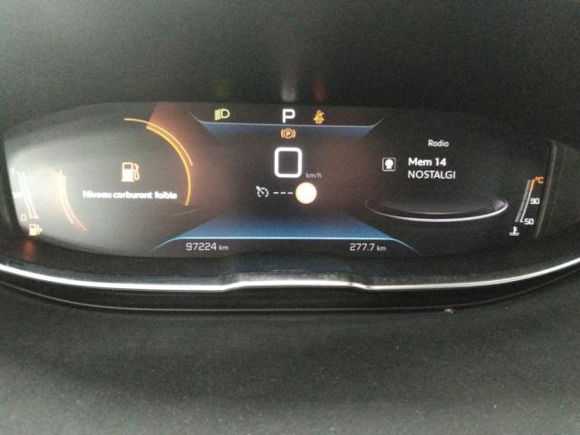 Peugeot 3008 image 9