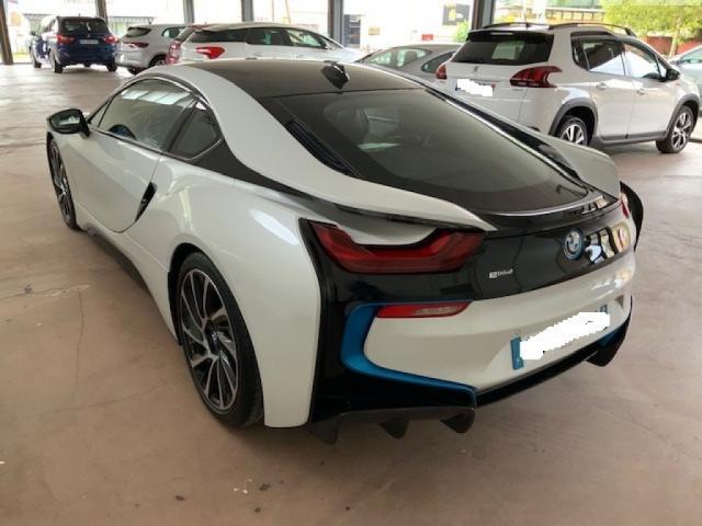 Bmw I8 image 8