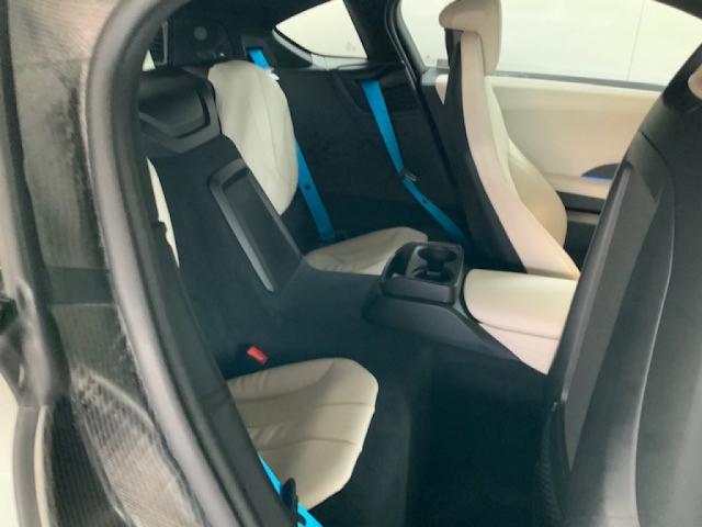 Bmw I8 image 6