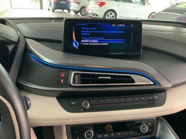Bmw I8 image 3