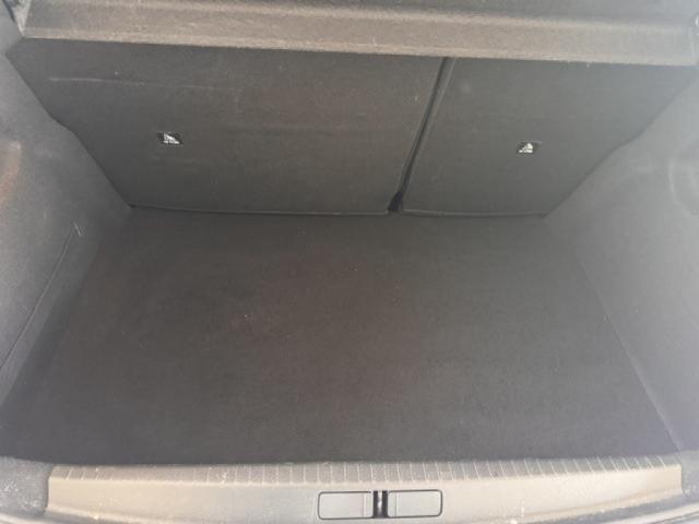 Peugeot 208 image 6