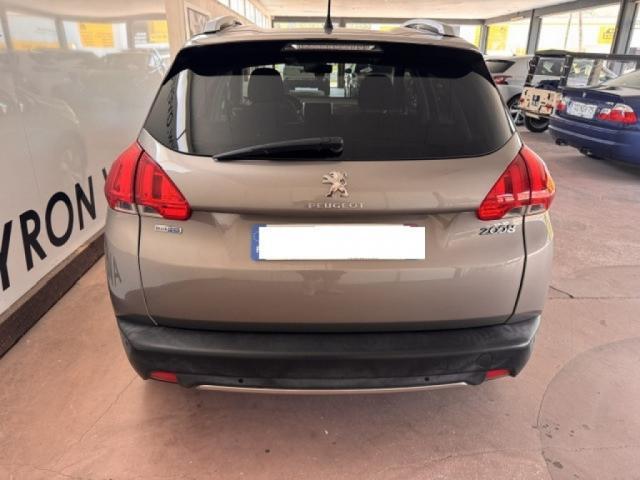 Peugeot 2008 image 9