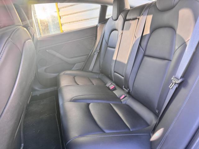 Tesla Model 3 image 7