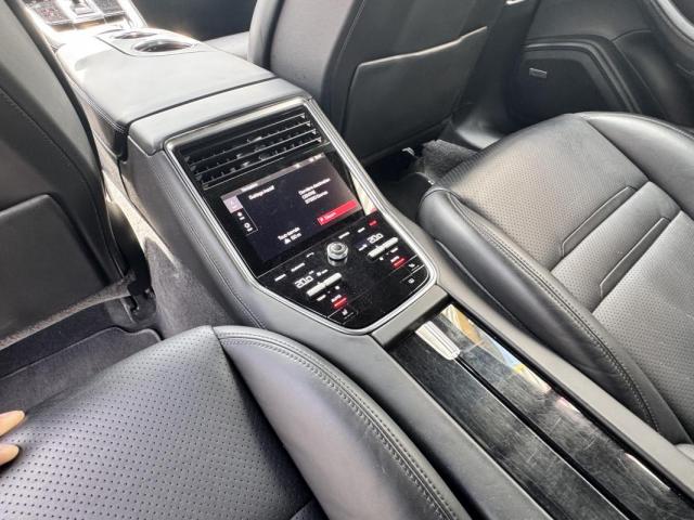 Porsche Panamera image 8